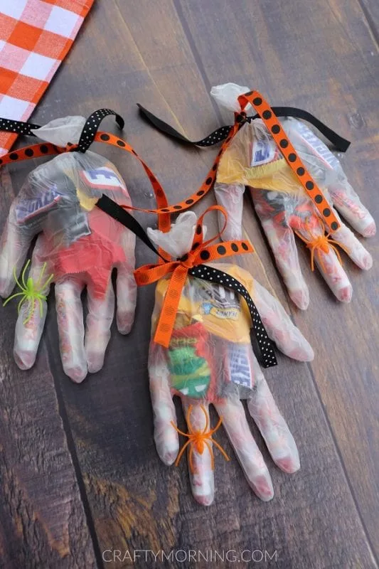 How to Make Halloween Treat Bags - Hobbies on a Budget