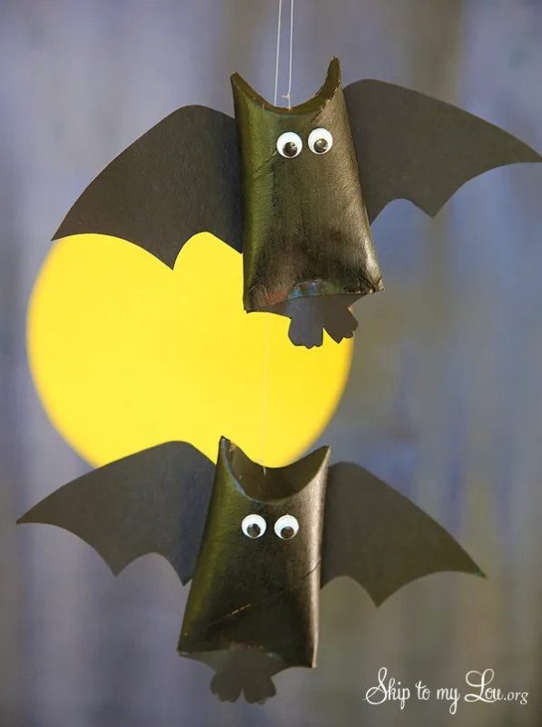 halloween-hanging-bat-bag