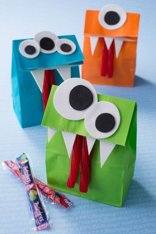 halloween-monster-paper-treat-bag