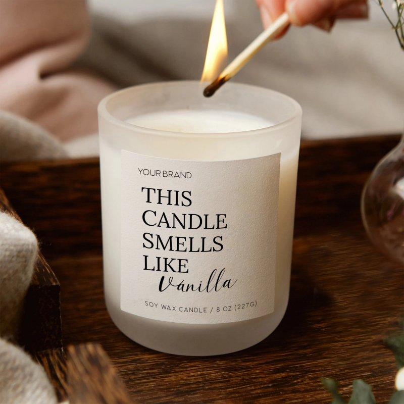 Elegant candle label that uses Lora and Simple Monologue font
