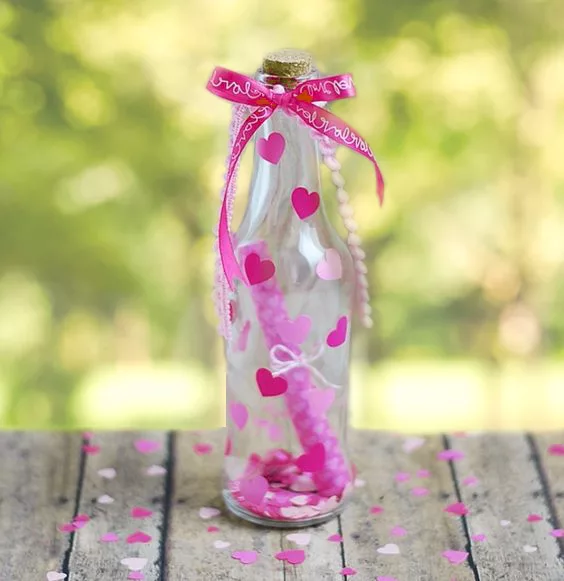 Give sweet messages in a bottle