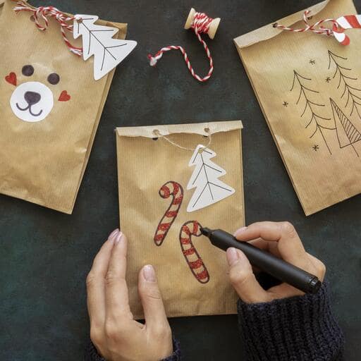 Create one-of-a-kind DIY Christmas bags by drawing
