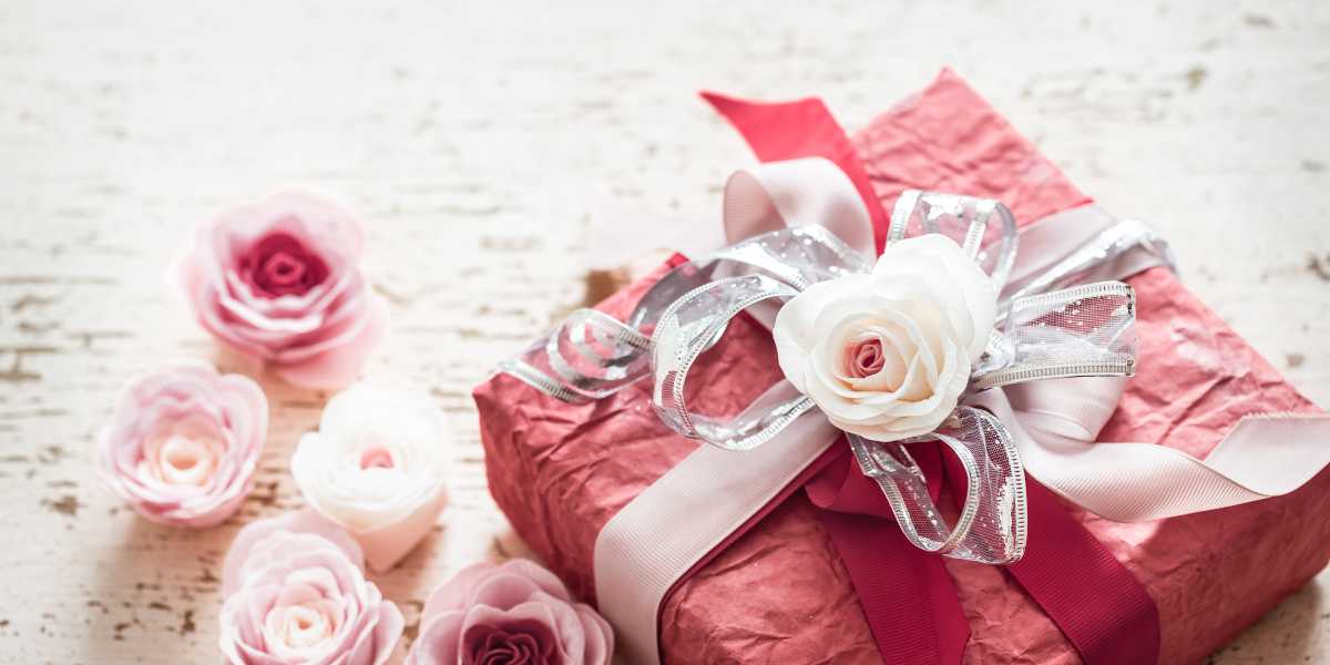 11 elegant wedding gift ideas