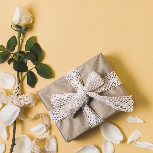 20+ Gift Wrapping Ideas: Easy, Creative and Inexpensive | Shutterfly