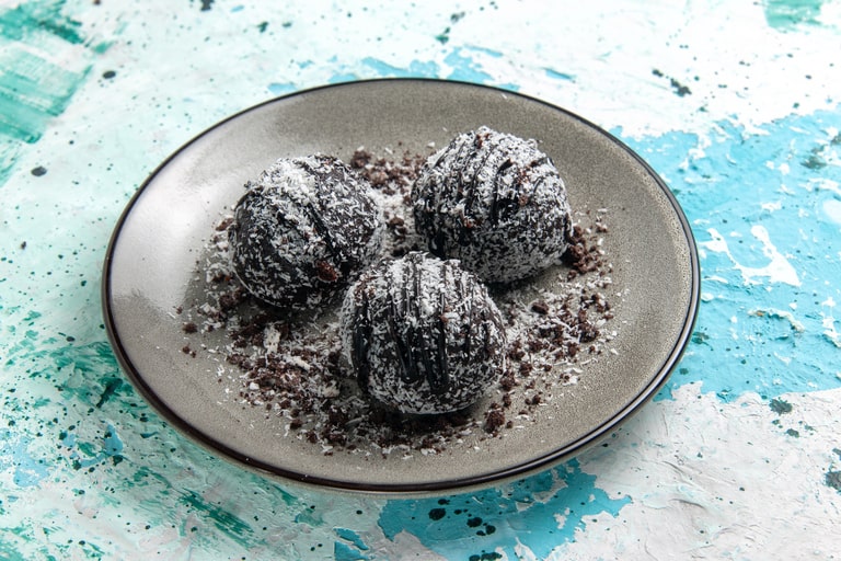 Black and white Oreo Truffles