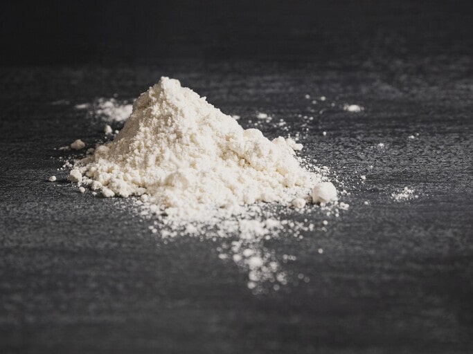 What is DTF Powder: Its Benefits, Drawbacks, and Best Applications 2 DTF powder is a heat-activated adhesive powder used in DTF printing