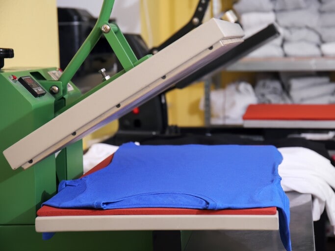 How to Press DTF Transfers (Plus, 4 Expert Tips for Perfect Results) 5 Prepare the fabric surface by pre-pressing it