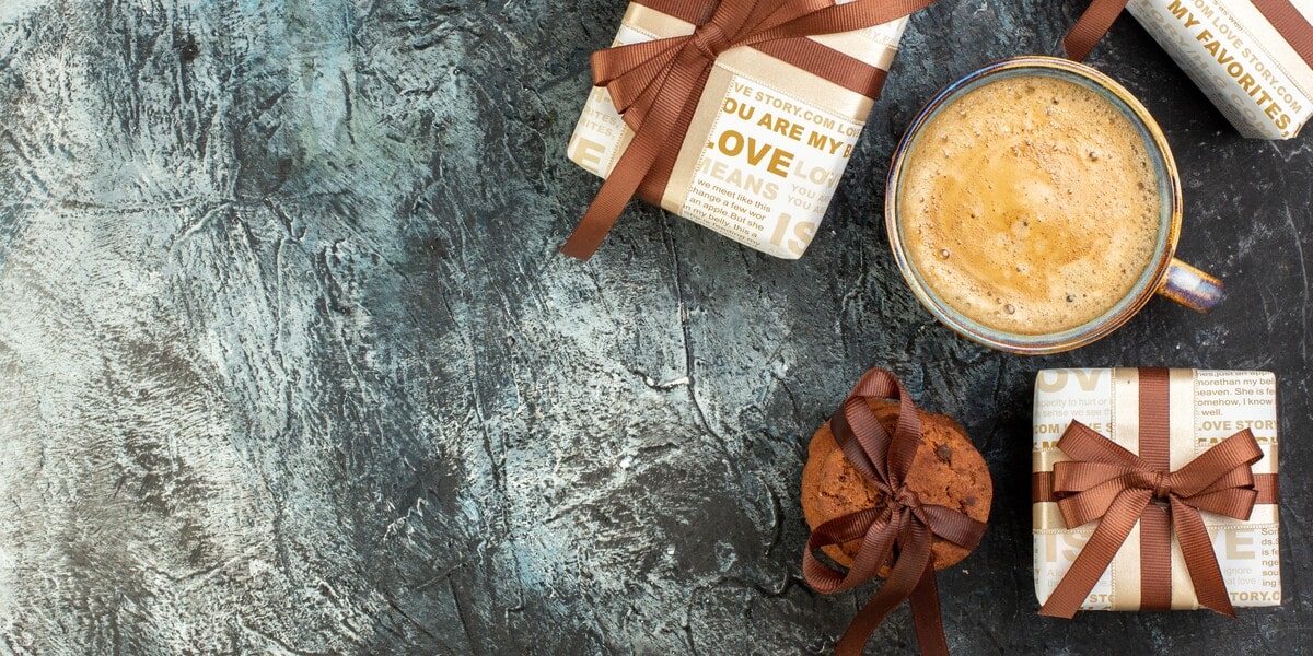 12 Creative & Custom Coffee Gift Sets for Coffee Lovers