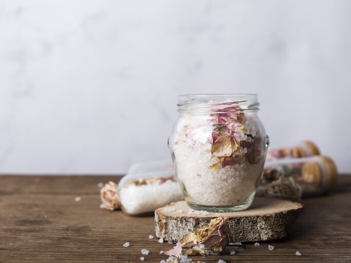 DIY Thinking of You Gift: 12 Creative Ways to Make Someone Smile 4 Bath salt jars
