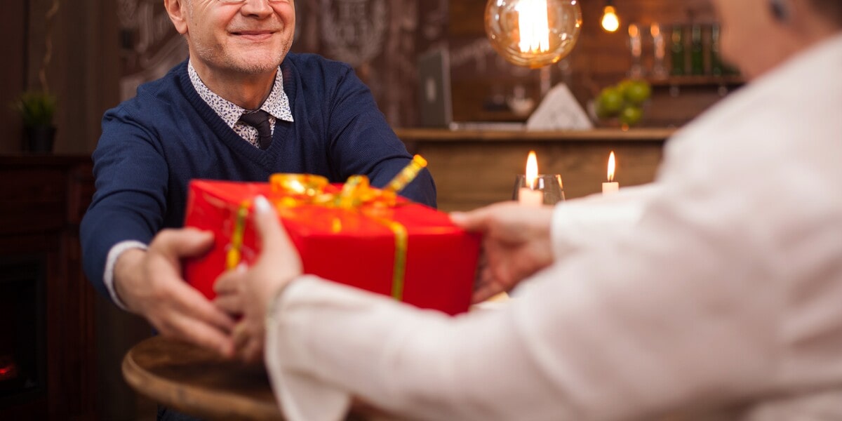 Best Retirement Gift Ideas for Men Based on Top 10 Hobbies