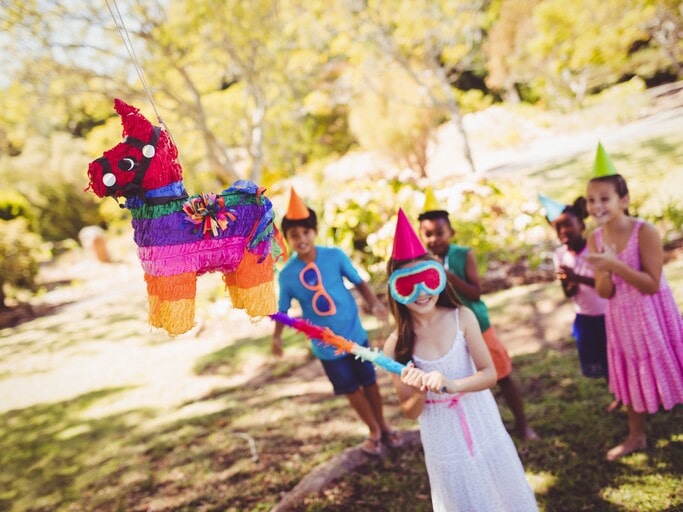 How to Find the Best Birthday Party Themes: A Checklist for Every Celebration 8 Kids go Piñata at a birthday party