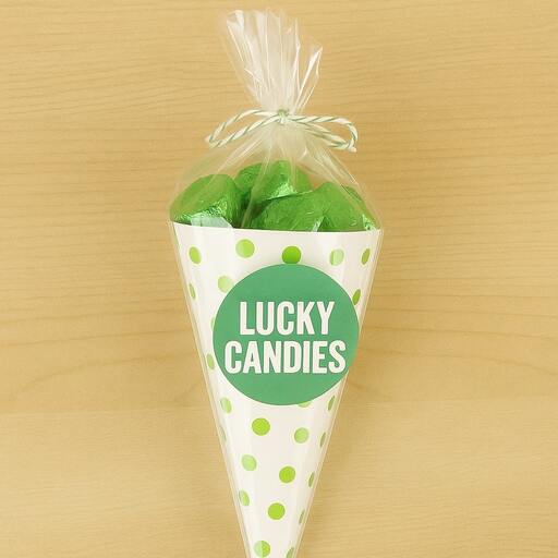 12 Ways to Use Custom Stickers for the Best St Patrick's Day Decor 5 Party Favor Bags with custom circle stickers