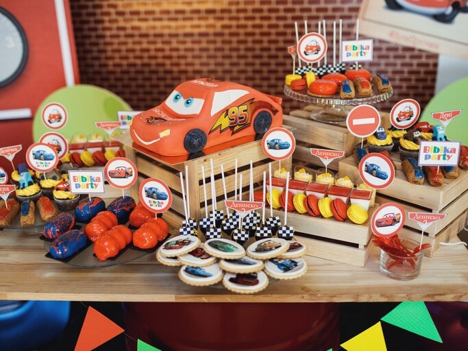 How to Find the Best Birthday Party Themes: A Checklist for Every Celebration 5 Car themed birthday party table
