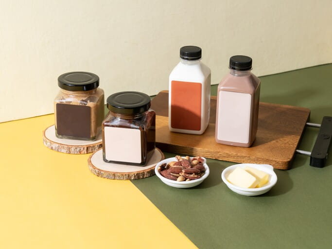 Simplify the label's color palette