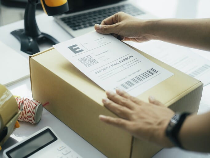 What are Shipping Labels